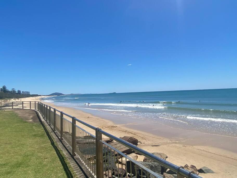Alex Heads Beachfront Resort King Bed Studio Room Alexandra Headland Extérieur photo