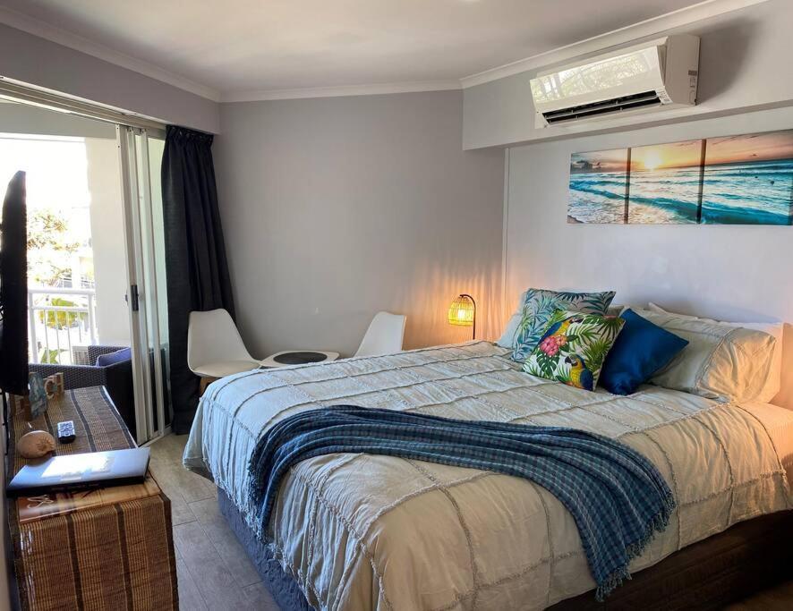 Alex Heads Beachfront Resort King Bed Studio Room Alexandra Headland Extérieur photo